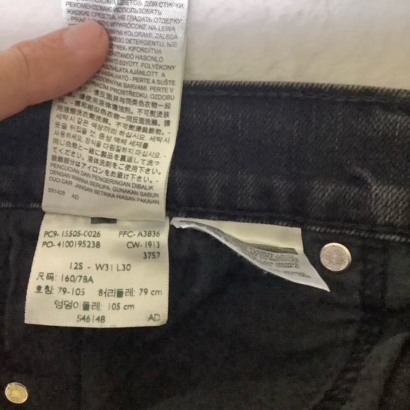 Levi’s 505 Women’s Straight Leg Black Jeans Size 12 Short - Picture 4 of 9